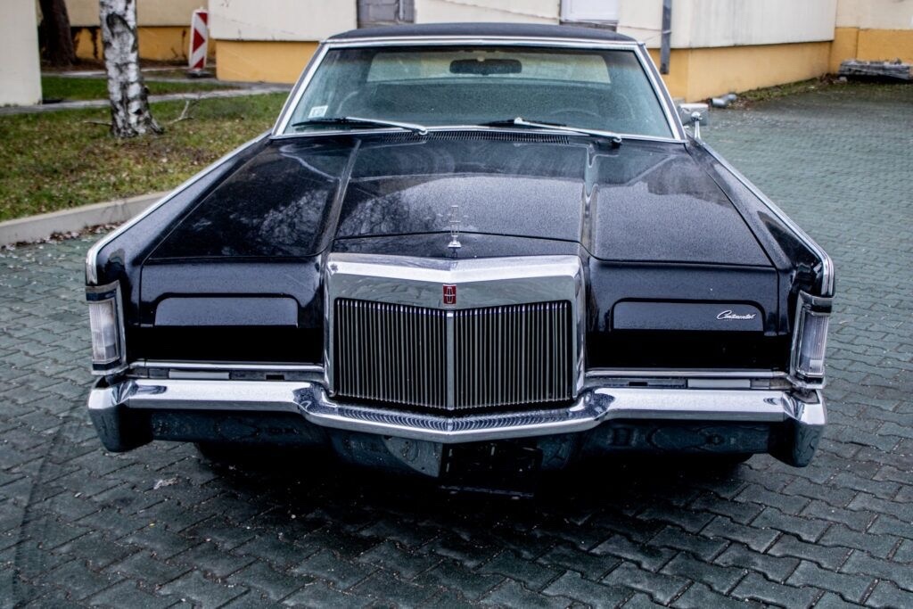 1969 Lincoln Continental Mark III 7.5L V8 - 2