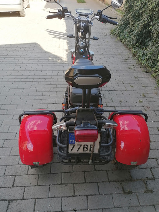 DVOUMÍSTNOU ELEKRTO TŘÍKOLKU - 2