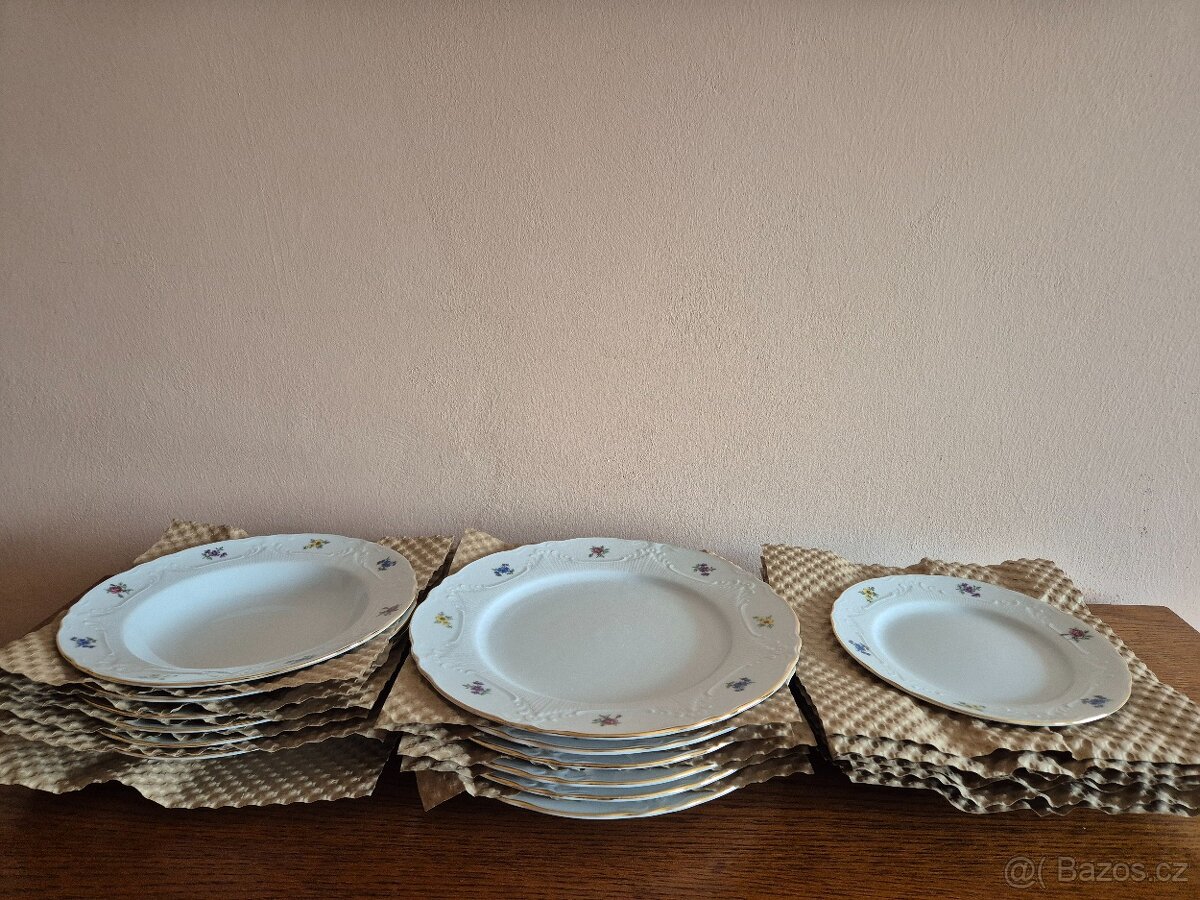 Talířová sada motiv kytičky zlatá linka THUN - 2