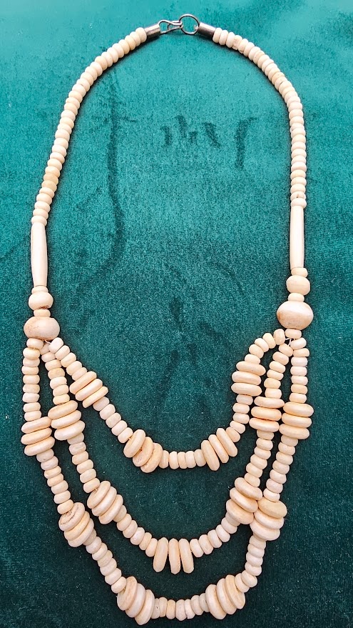 Náhrdelník slonová kost vlnky - 2