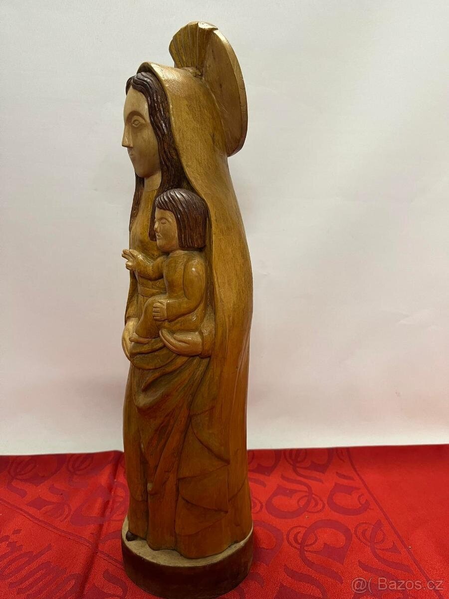 Stará,dřevěná,náboženská socha,Panna Marie - 2
