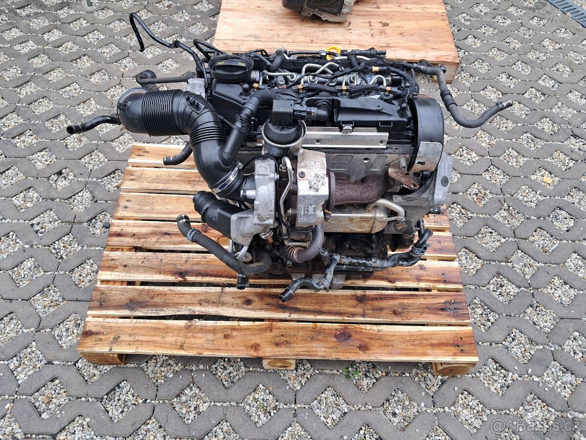 Motor 2,0 tdi TYP: CFF. Kompletní motor top - 2