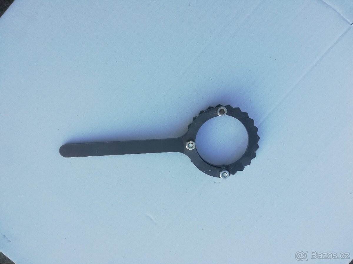 Klíč k matici ložiska diferenciálu VW - 2