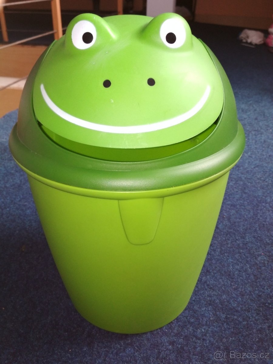 Hračky - kolébka,princezny,koš, panenka... - 2