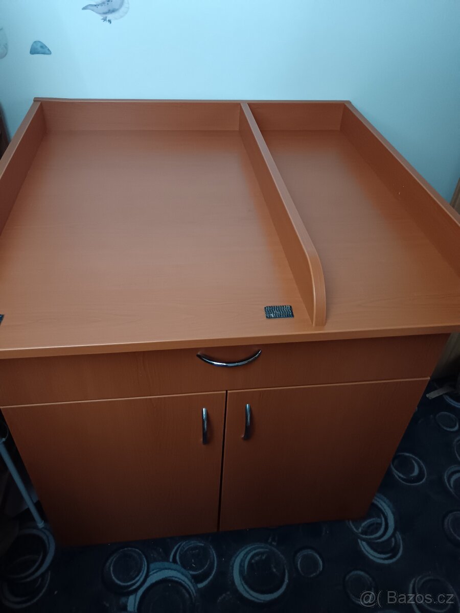 Přebalovací pult - 2