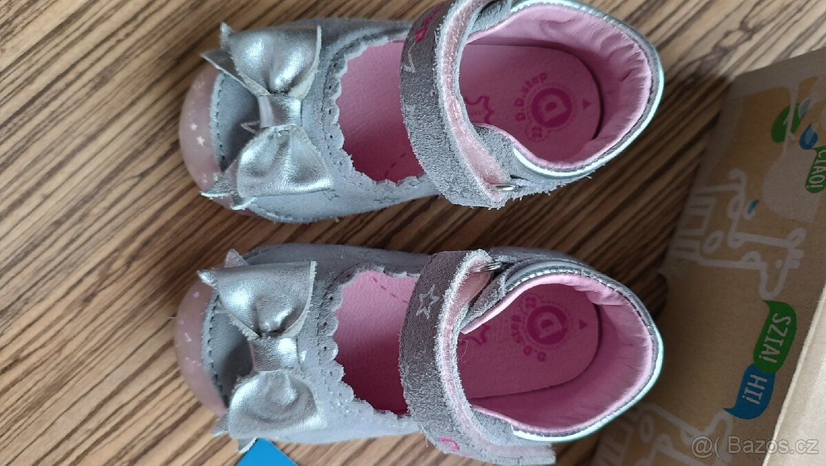 DD step nové bot pro holčičku, vel 22 - 2