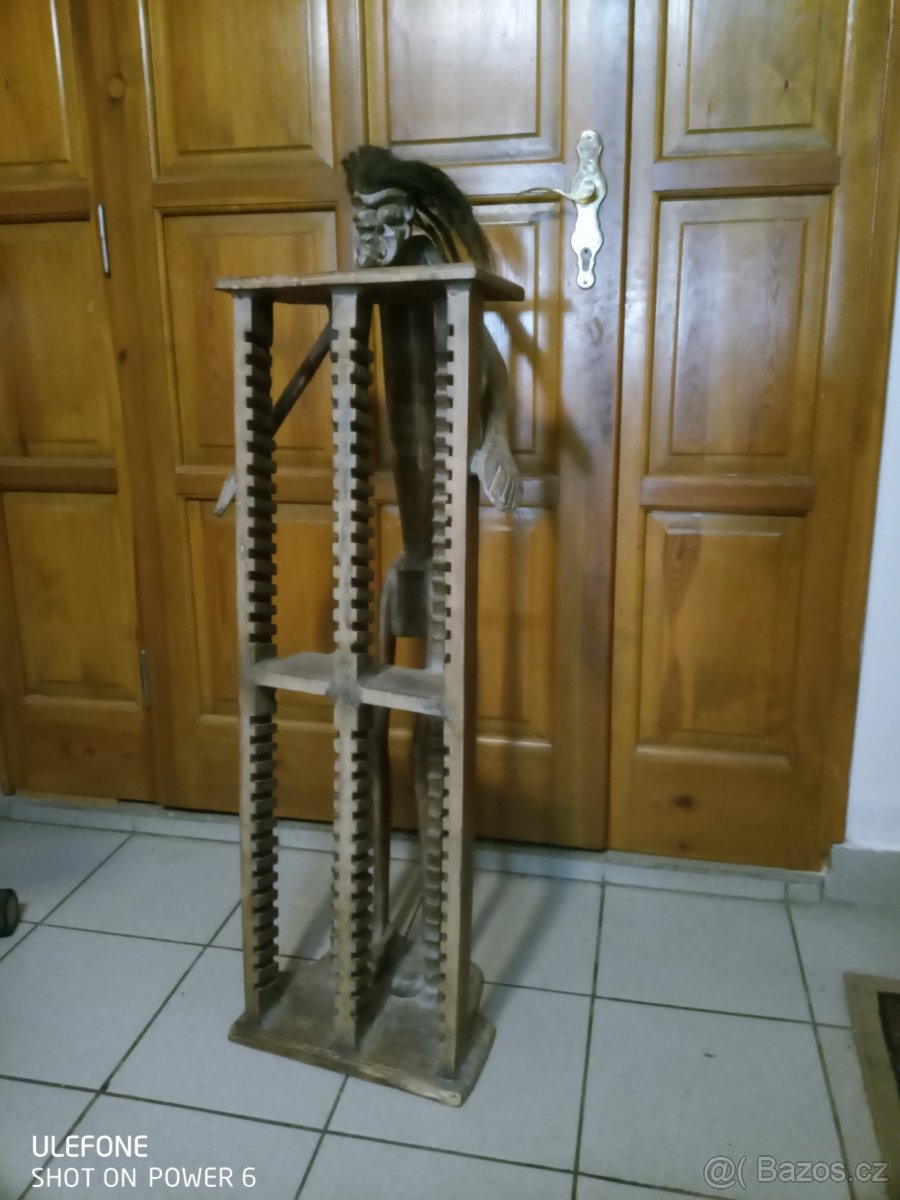 stojan na cd křovák - 2