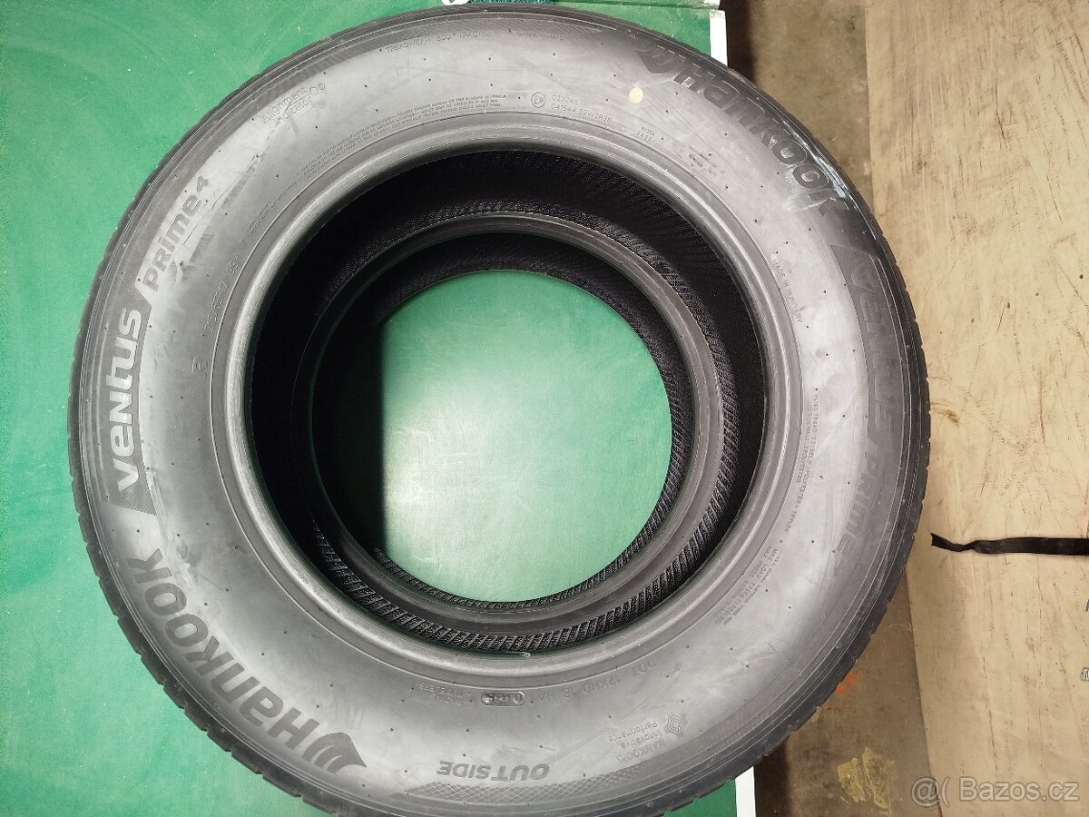 Hankook 215/65 R17 - 2