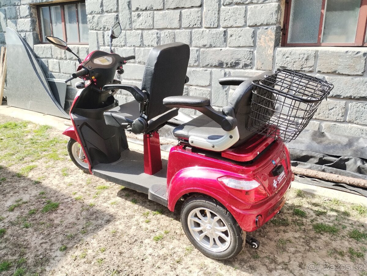 Dvoumístná elektrická tříkolka - 2