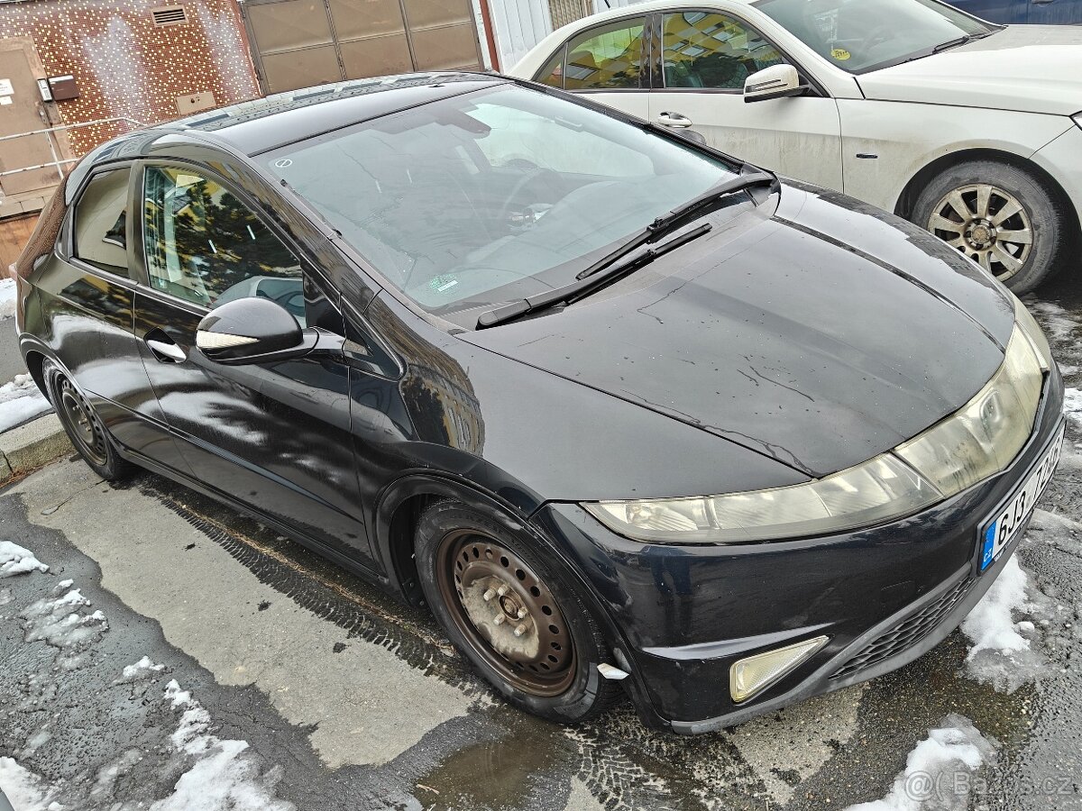 Honda civic 8g na díly - 2