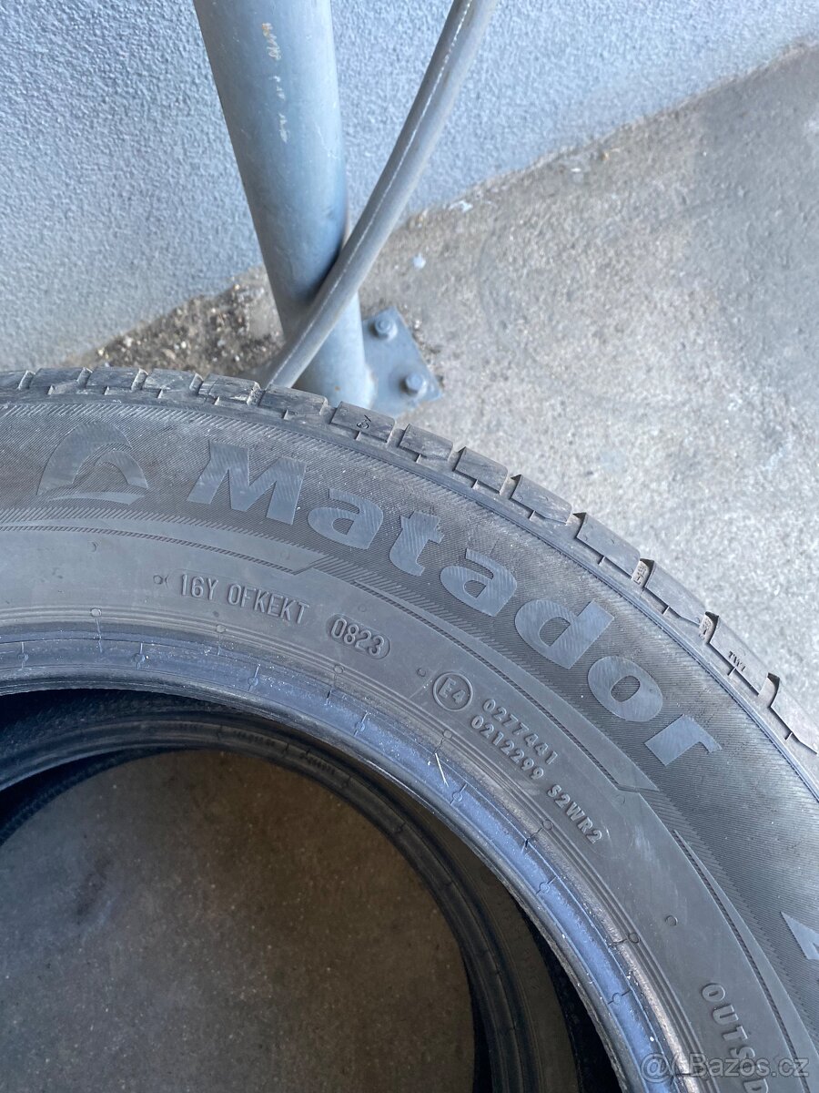 215/60R16 - 2
