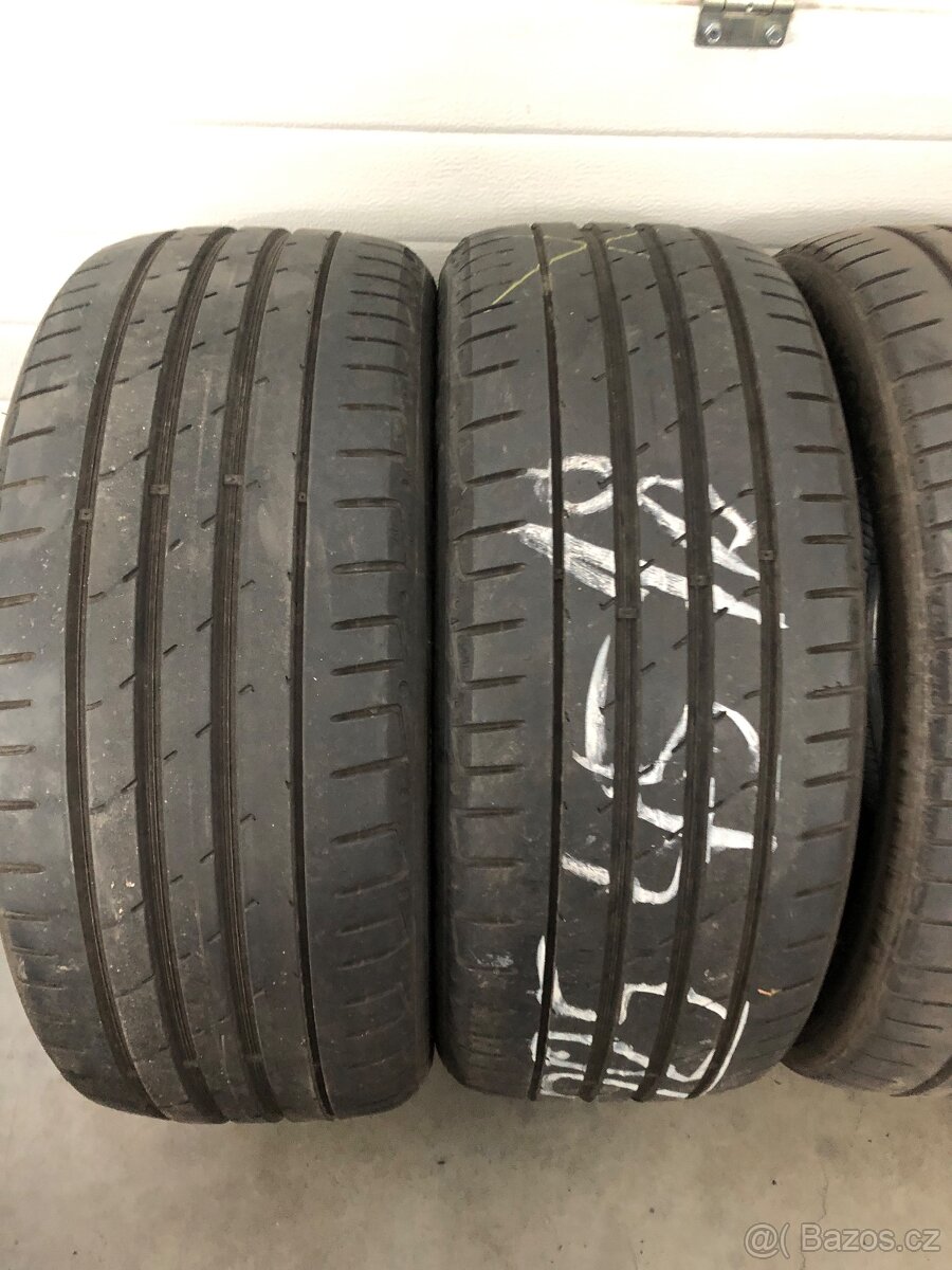 Letní pneu 225/45/18 - 2
