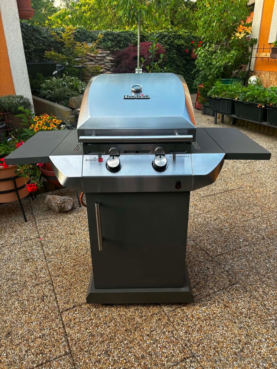 Char-Broil gril - 2
