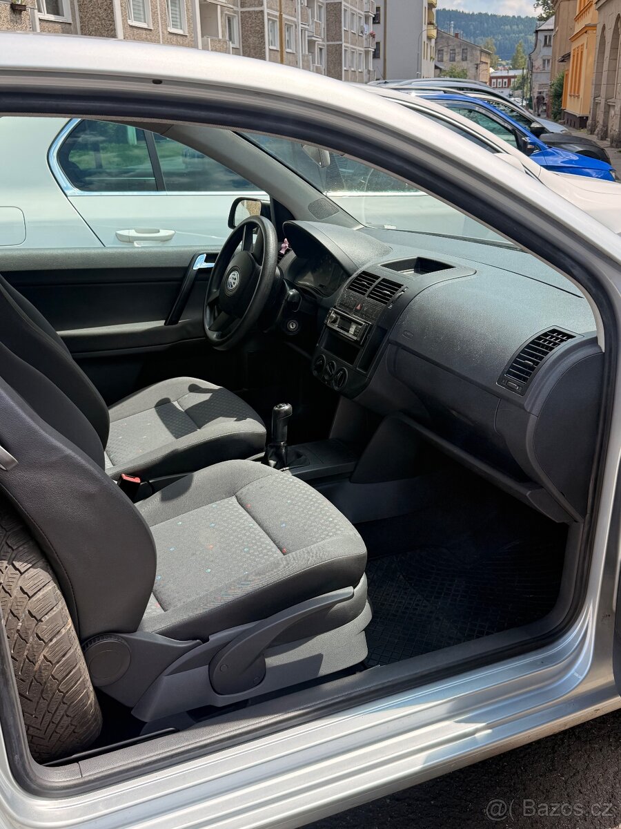 VW Polo - 2