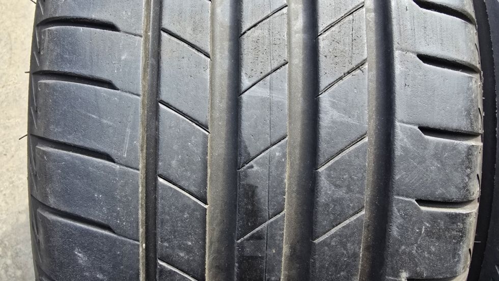 Letní pneu 225/45/17 Bridgestone - 2