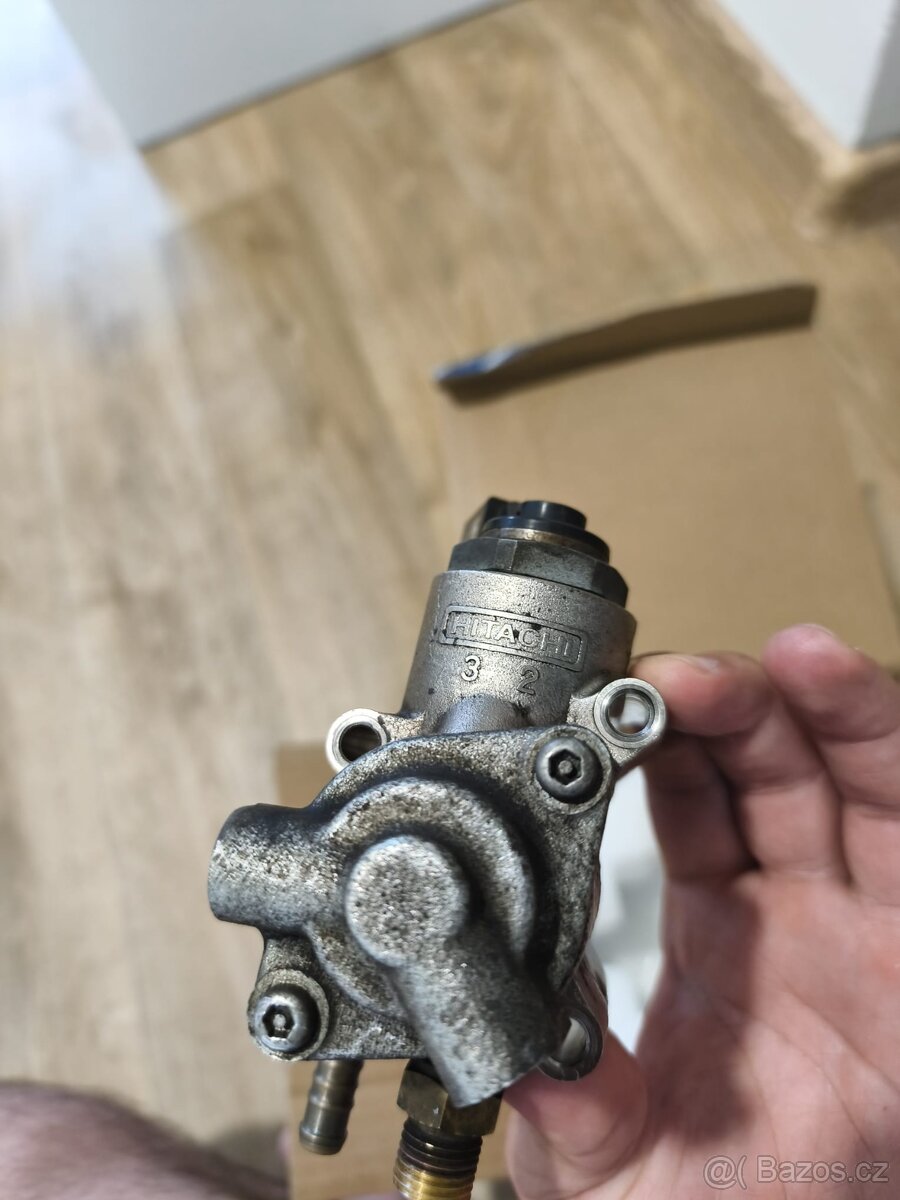 Čerpadlo originál Hitachi Octavia 2 - 2