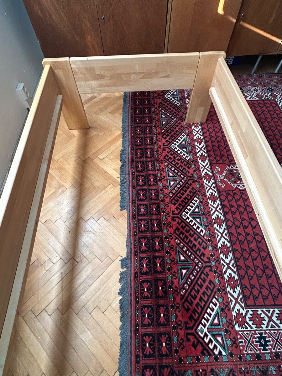 Prodám postel - 2