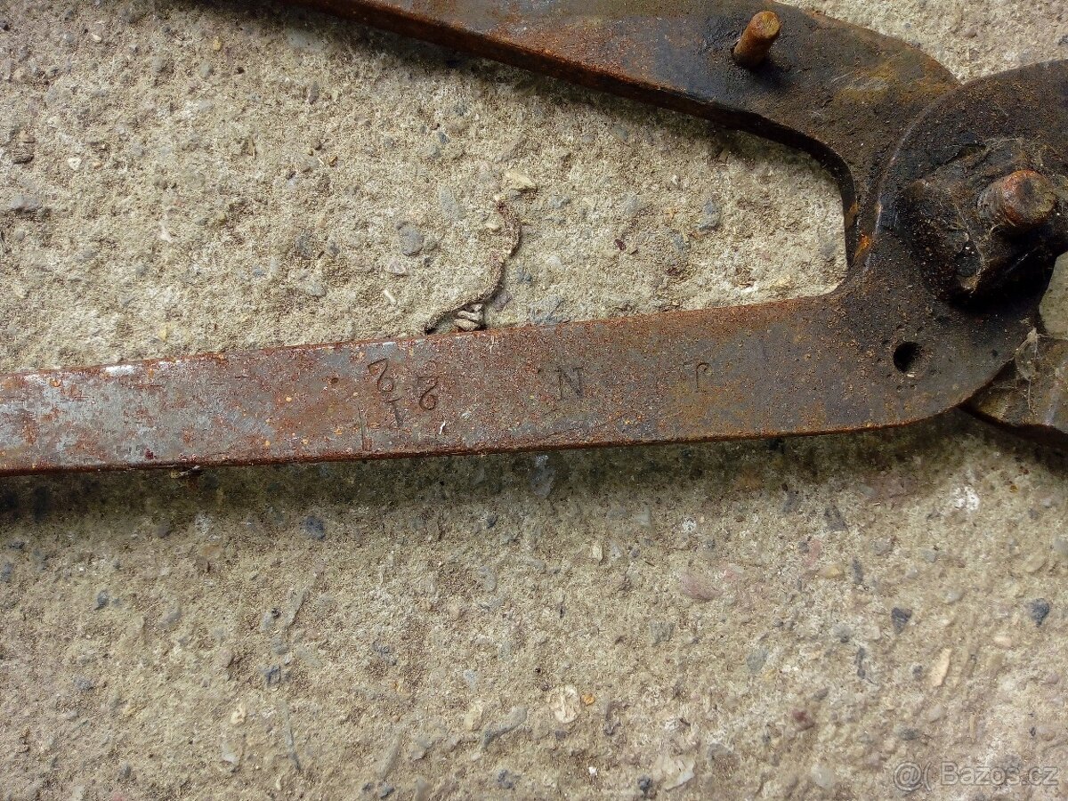 Kleště na mačkání skla - 2