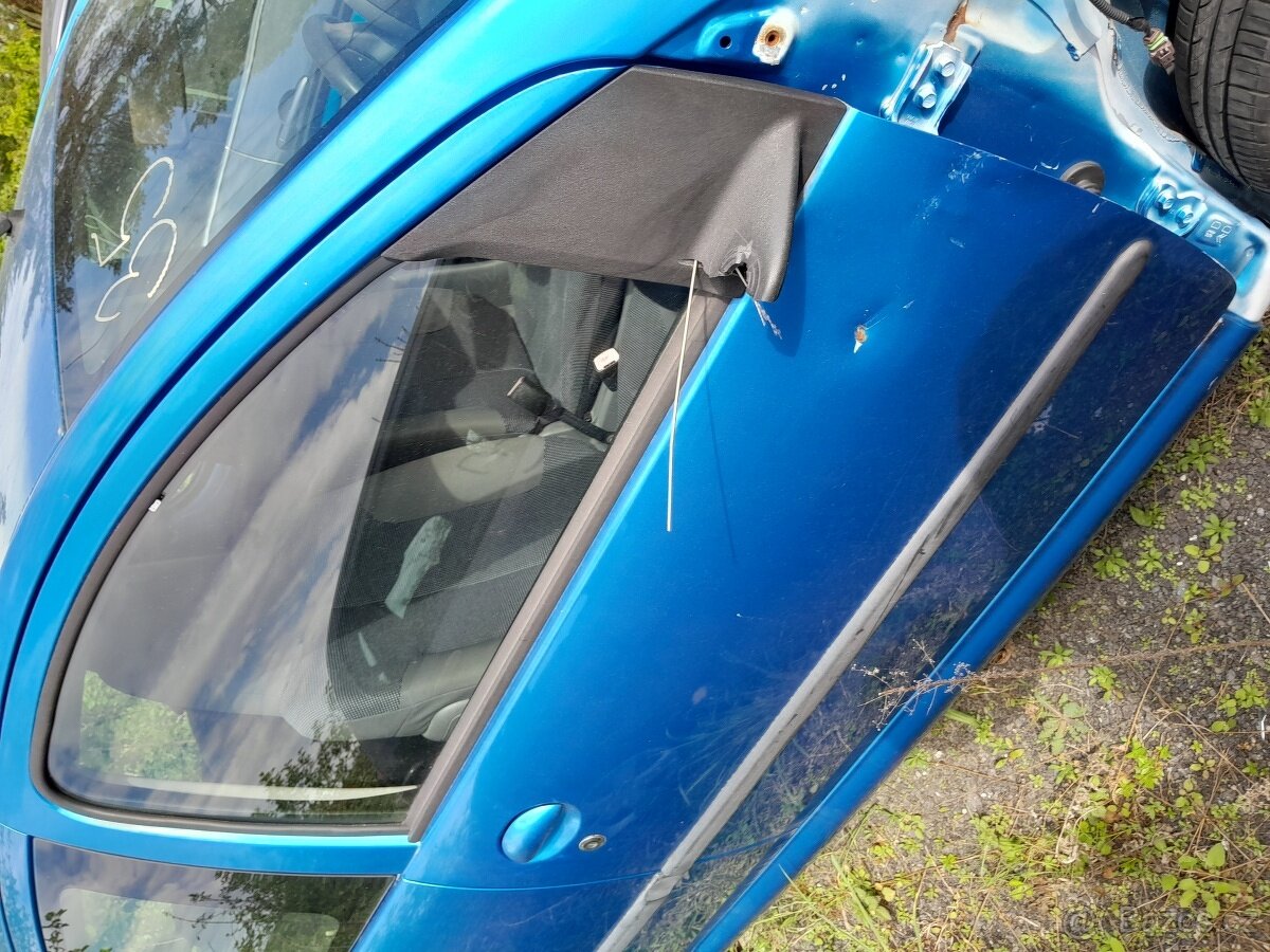 Peugeot 107 MOTOR, DVEŘE, INTERIÉR, ... - 2