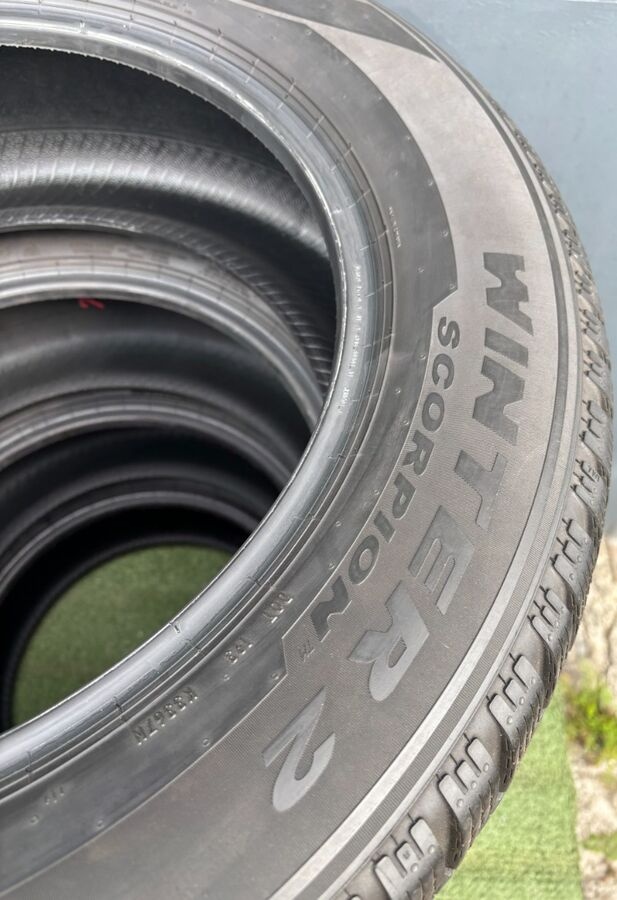 Zimní pnematiky Pirelli 235/60/18 - 2