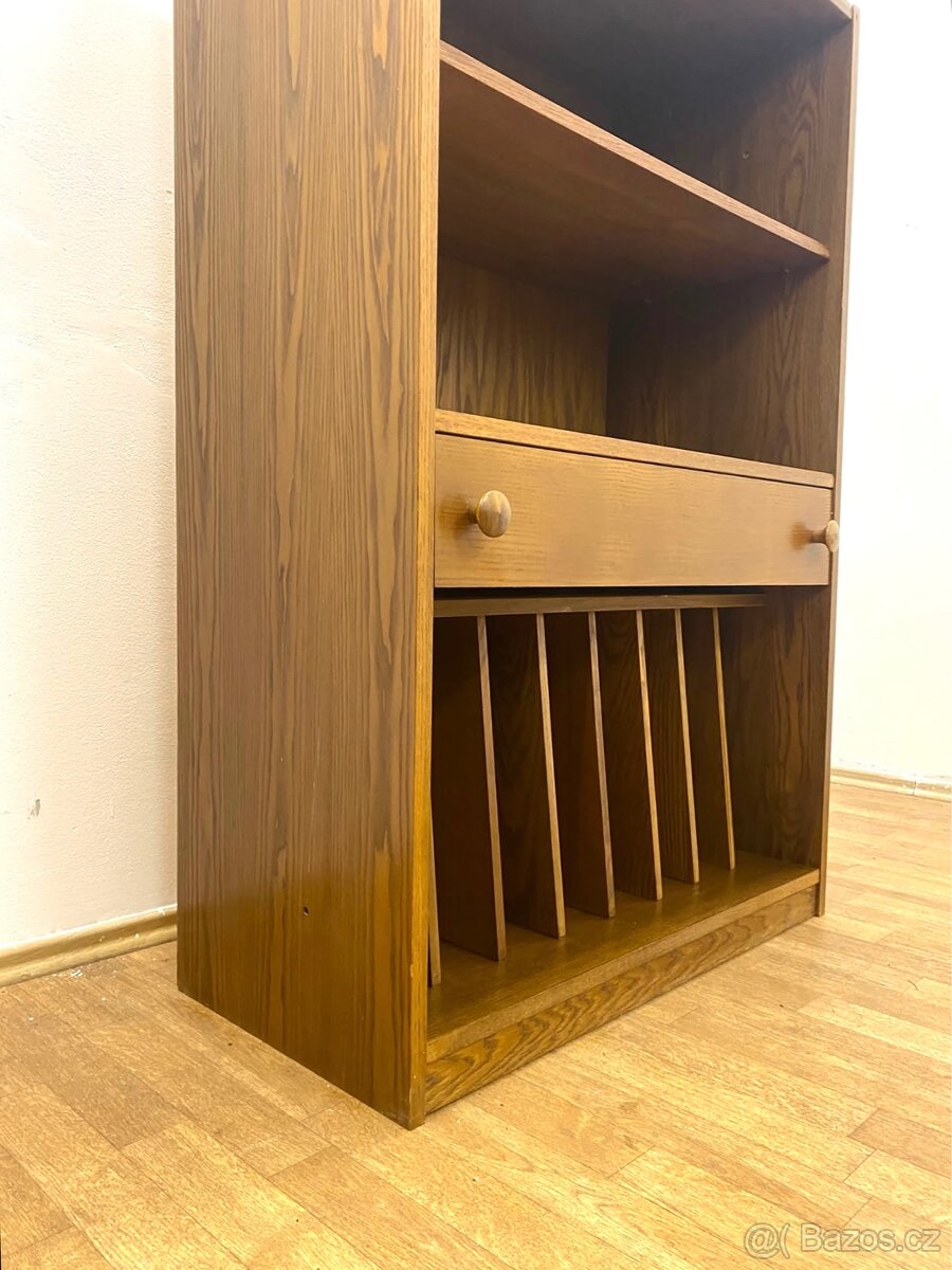 Retro komoda 70. léta - 2