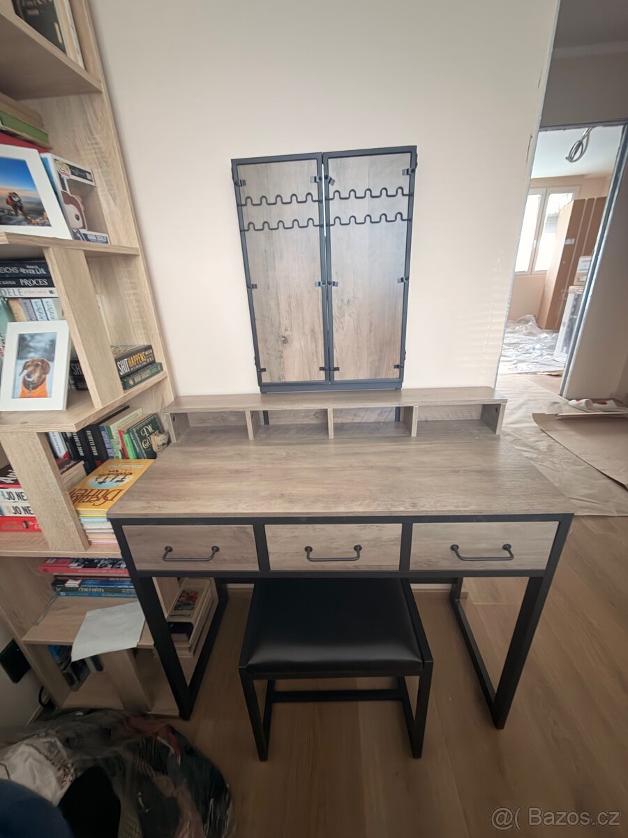 Toaletní stolek Vasagle se stoličkou - 2