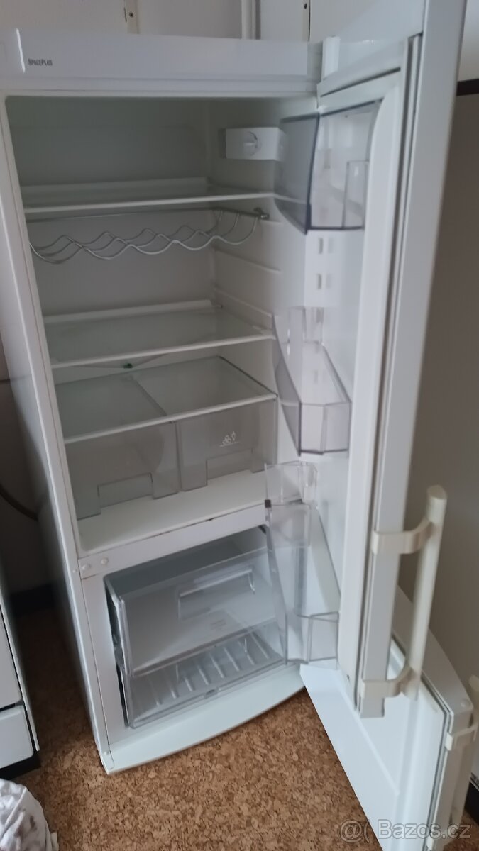 Prodej lednice s mrazákem - 2