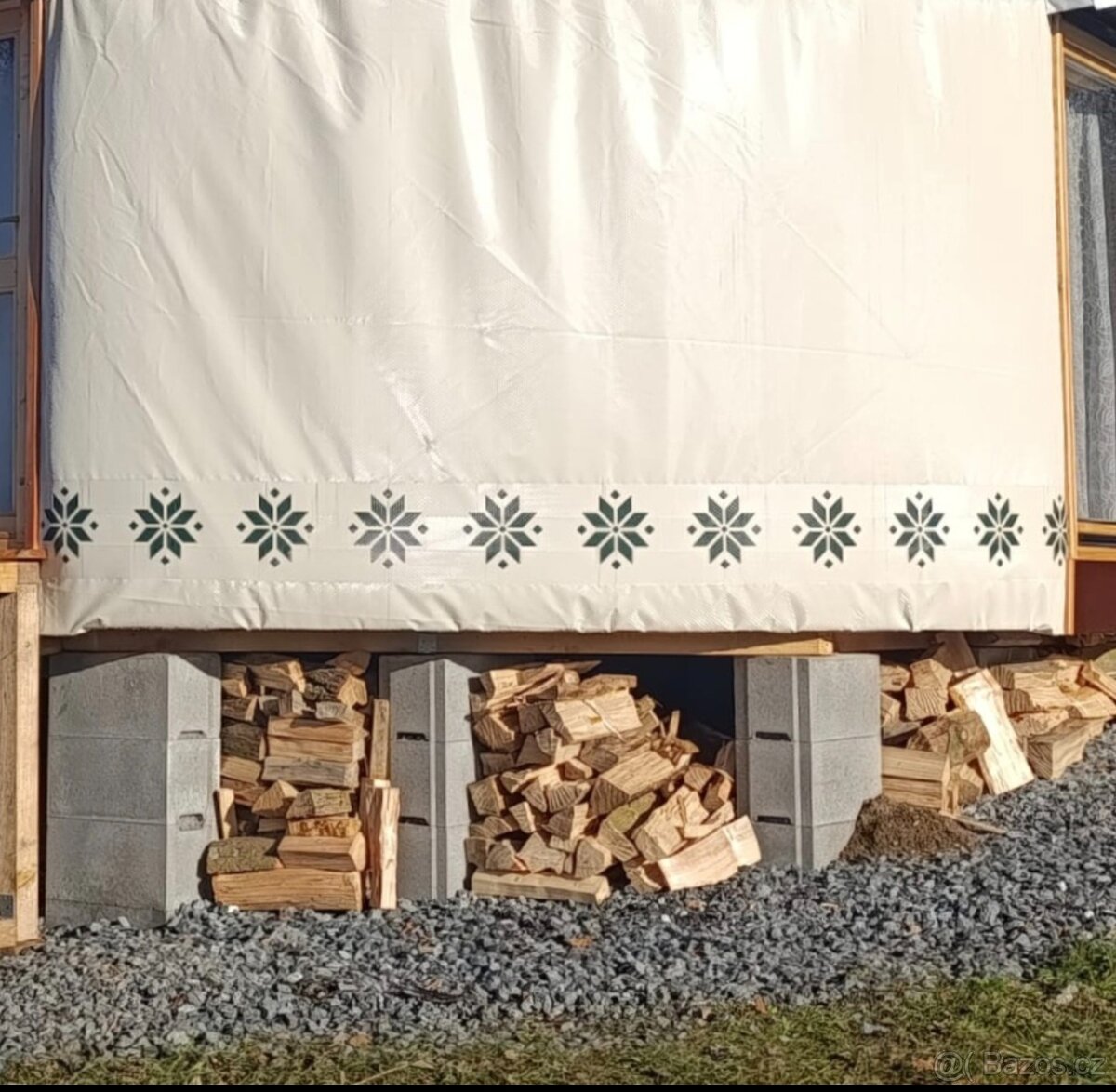 Prodám štípané suché palivové dřevo - 2