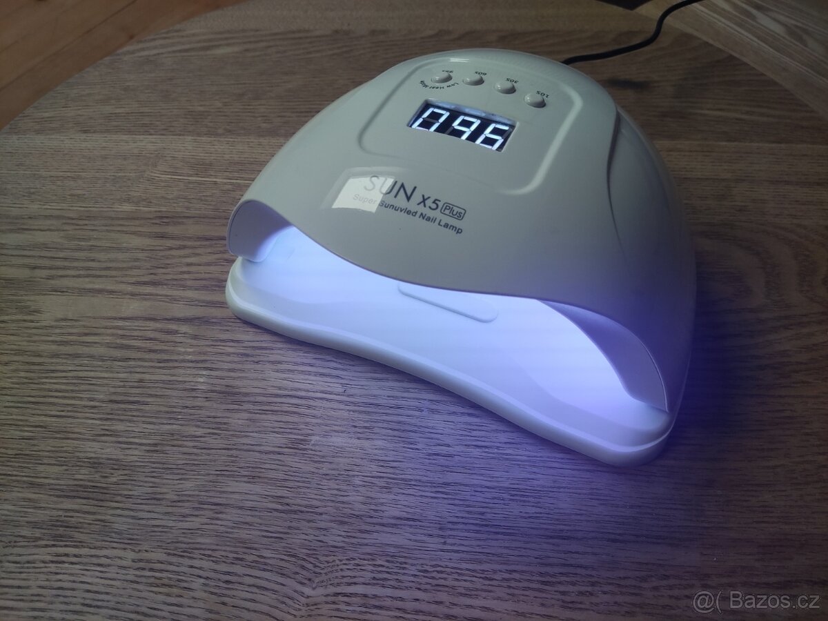 UV lampa na nehty - 2