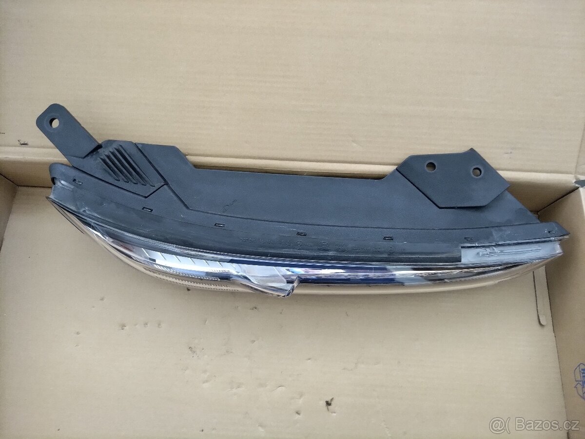Přední světlomet Hyundai Kona denní svícení mlhovka pravá - 2