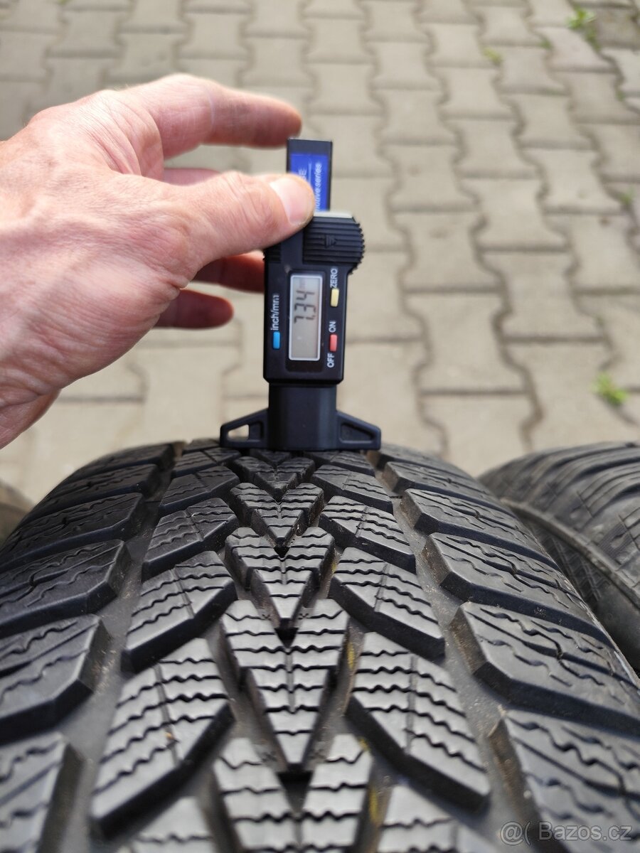 Zimní pneu 195/65/15 - 2