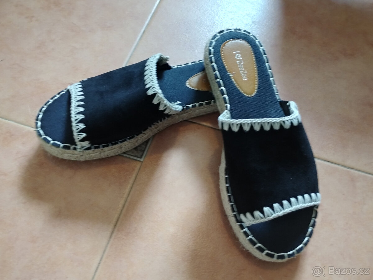 Prodám nové béžovočerné boty na platformě - 2