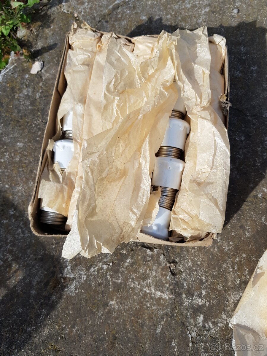 Pouzdra na pojistky, kryty na pojistky, pojistky - 2