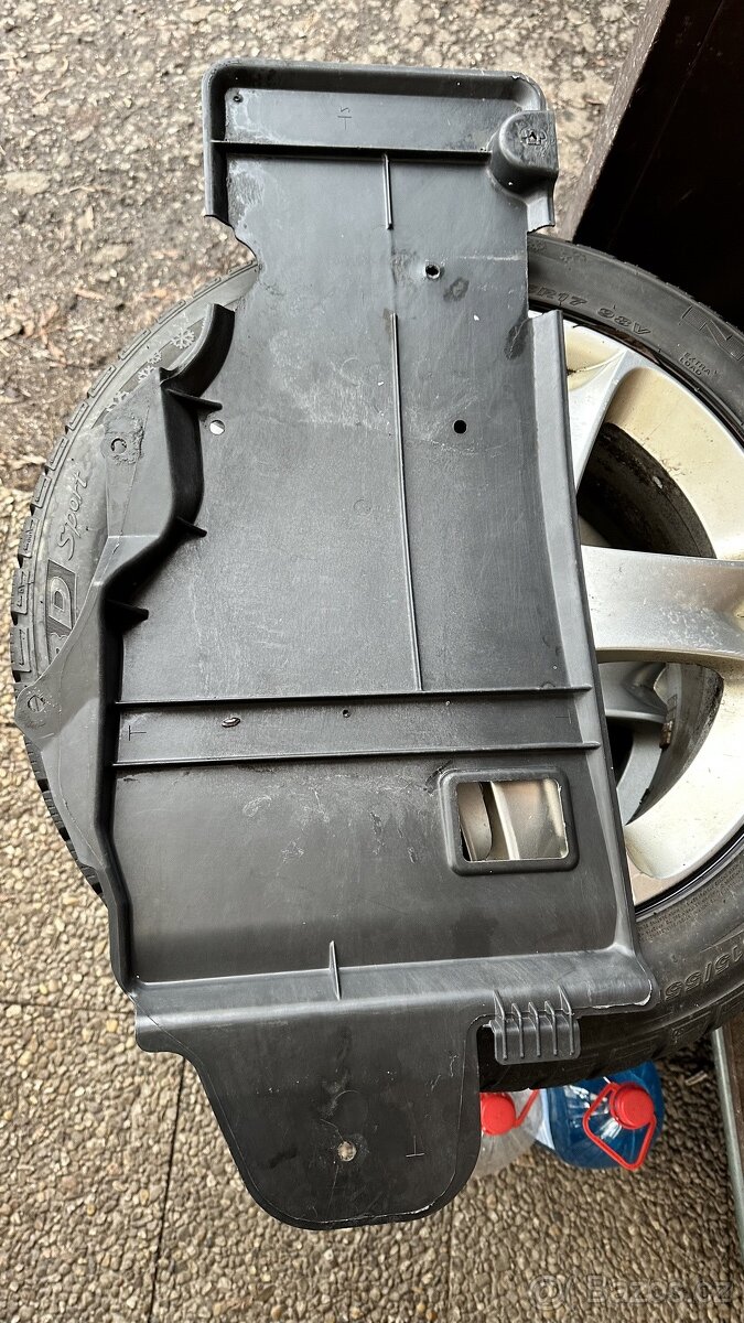 plastový kryt pod motor 1.6 thp - 2