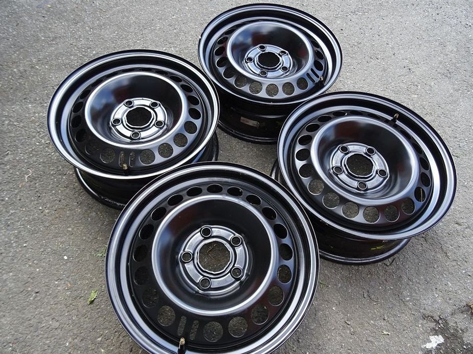 Plechové disky 16",rozteč 5x120,ET 41,šíře 6,5J, střed 67 - 2