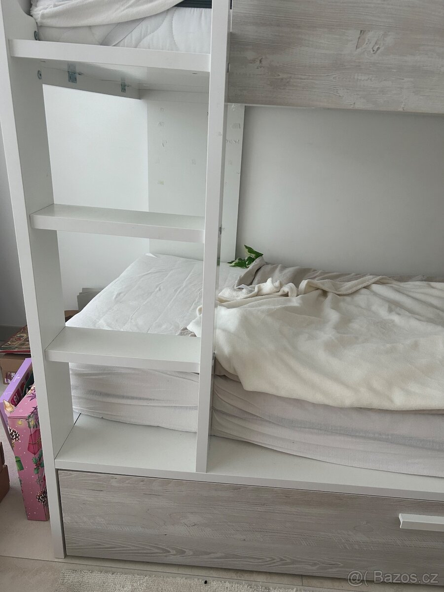Patrová postel - 2