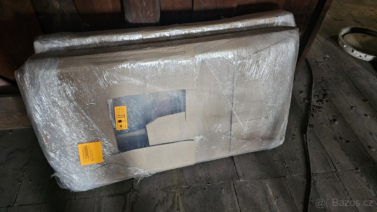 Plastová hnědá 5-ti komorová okna - 2