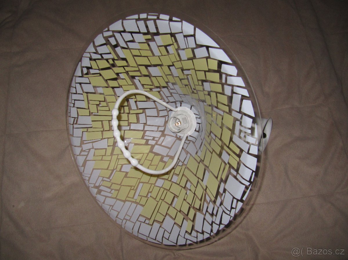 LUSTR NOVÝ STAHOVACÍ - 2