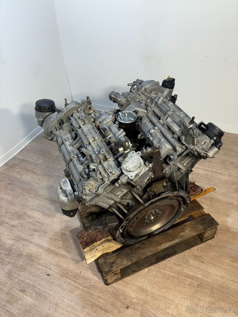 // Motor Mercedes 3.0 CDI/CRD V6 OM642 // - 2