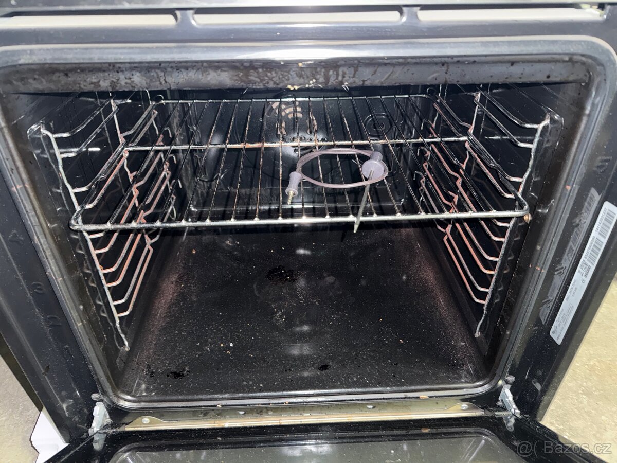 Vestavná trouba Whirpool - 2