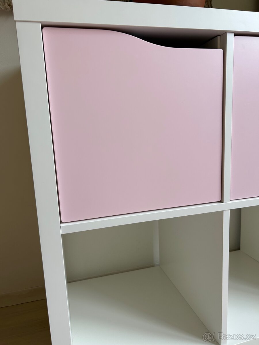 Regál IKEA KALLAX - 2