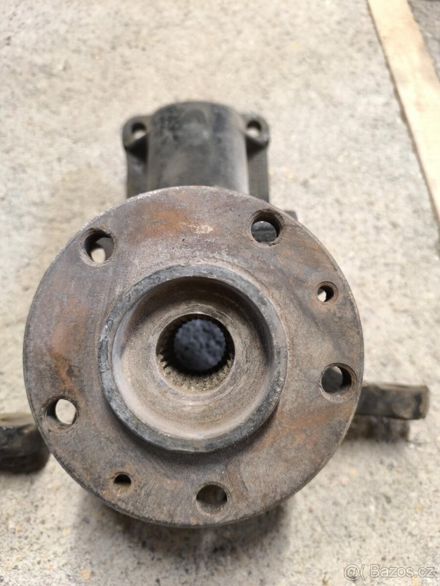 Fiat Ducato - levá těhlice uložení kola - 2