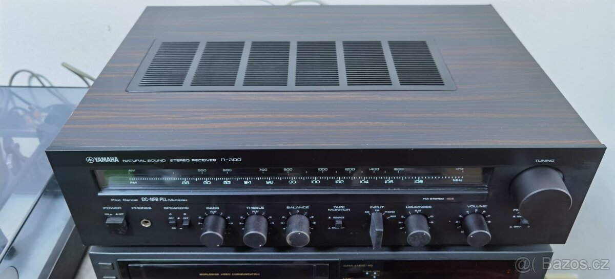 Yamaha R-300 - 2