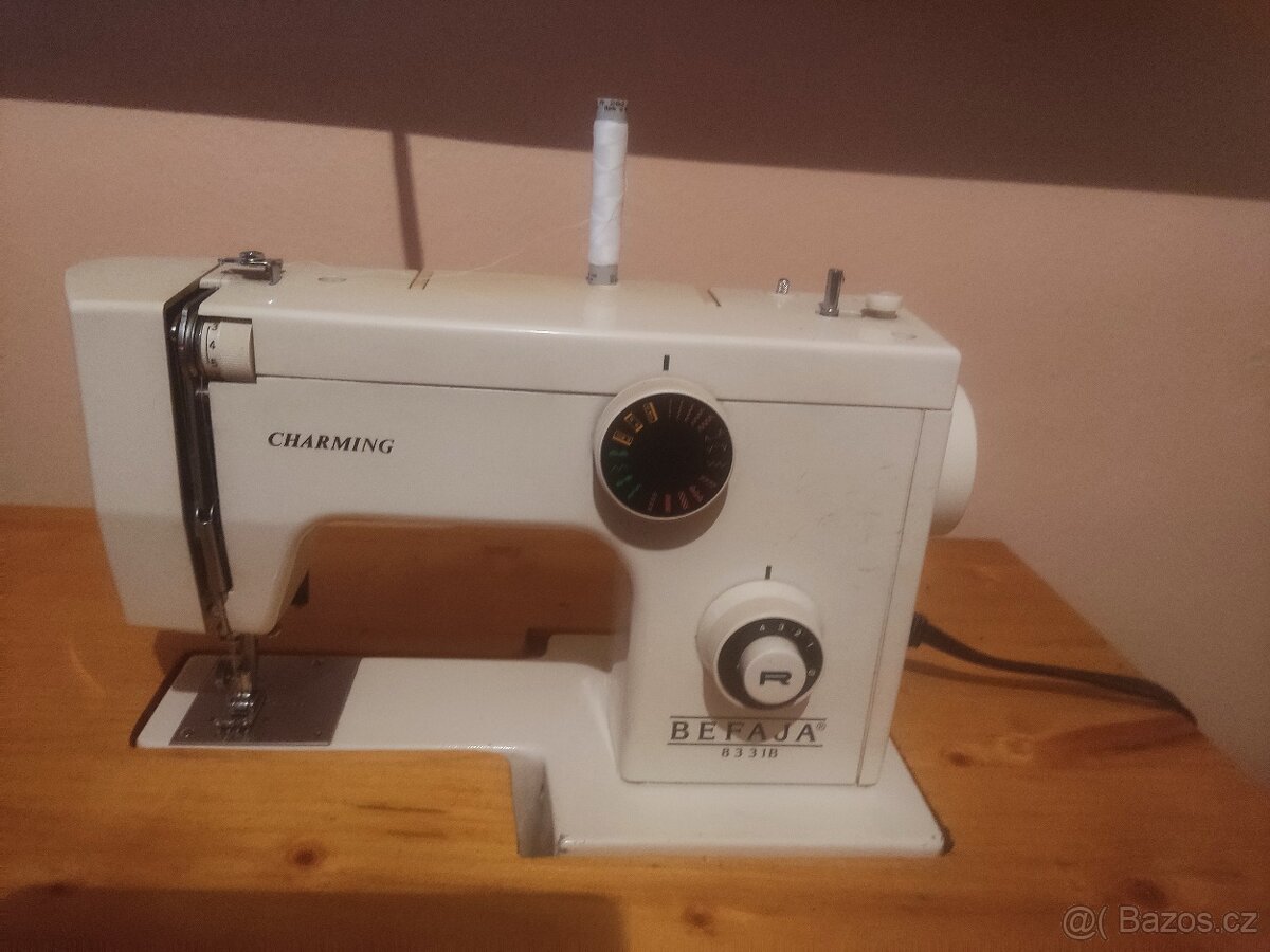 Šicí stroj - 2