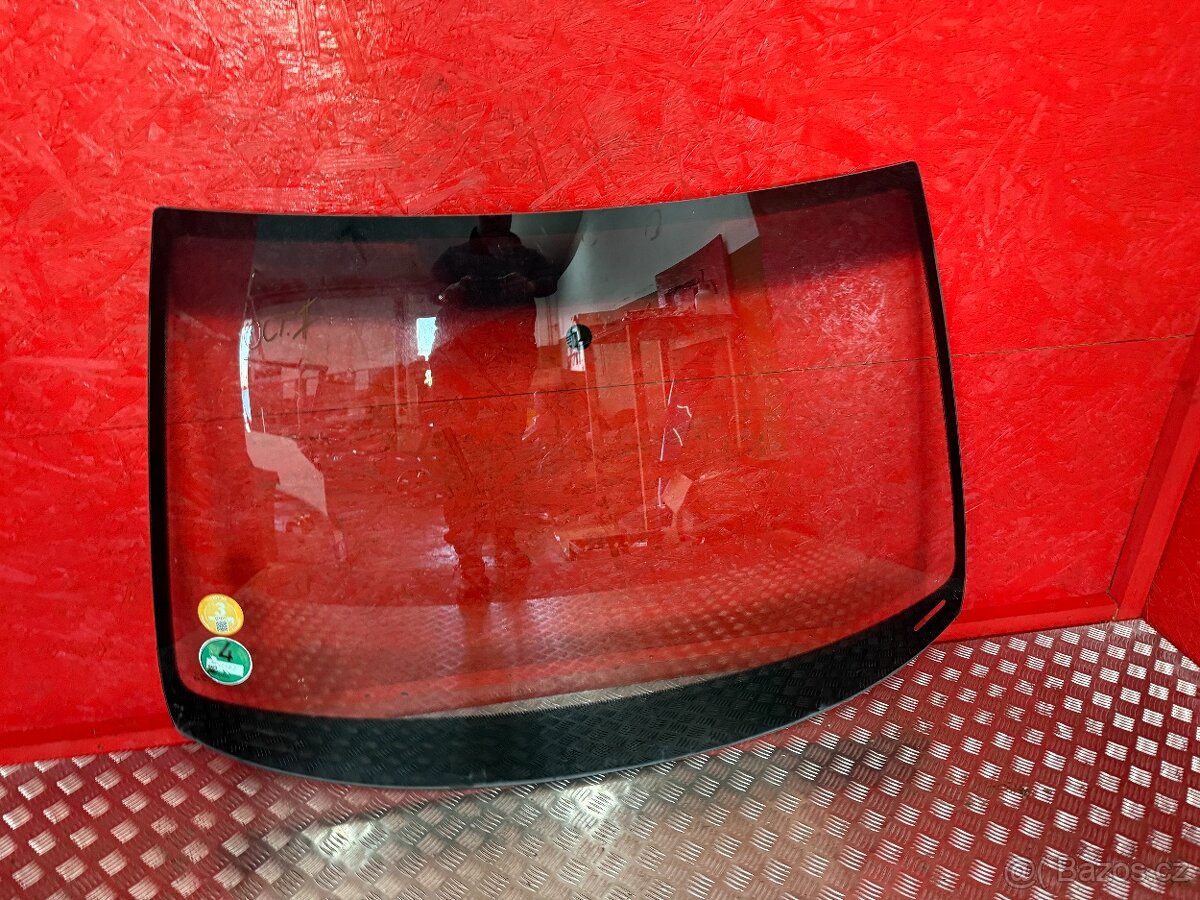 ČELNÍ OKNO ŠKODA OCTAVIA 2 - 2