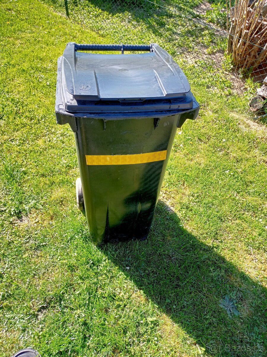 Plastová popelnice 120l - 2