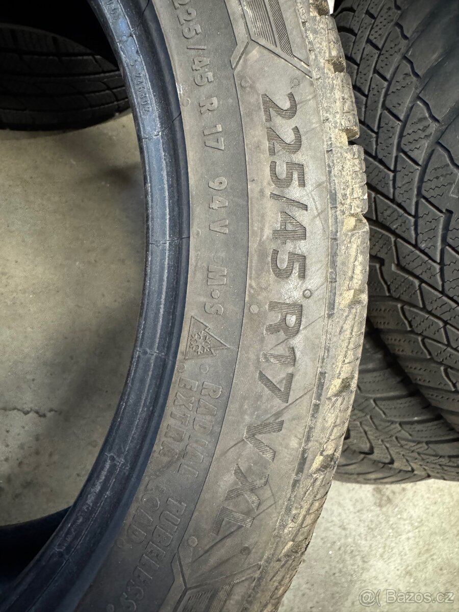 Zimní pneu 225/45 R17 - 2