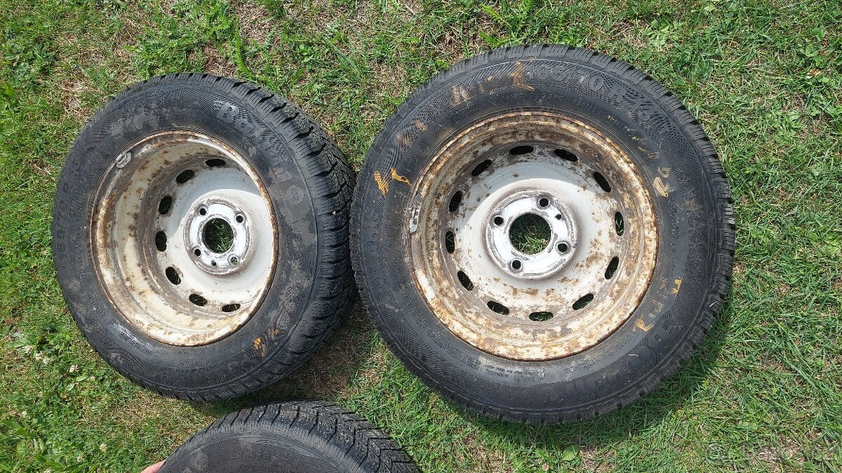 Zimní pneu 165/70 R13 - 2