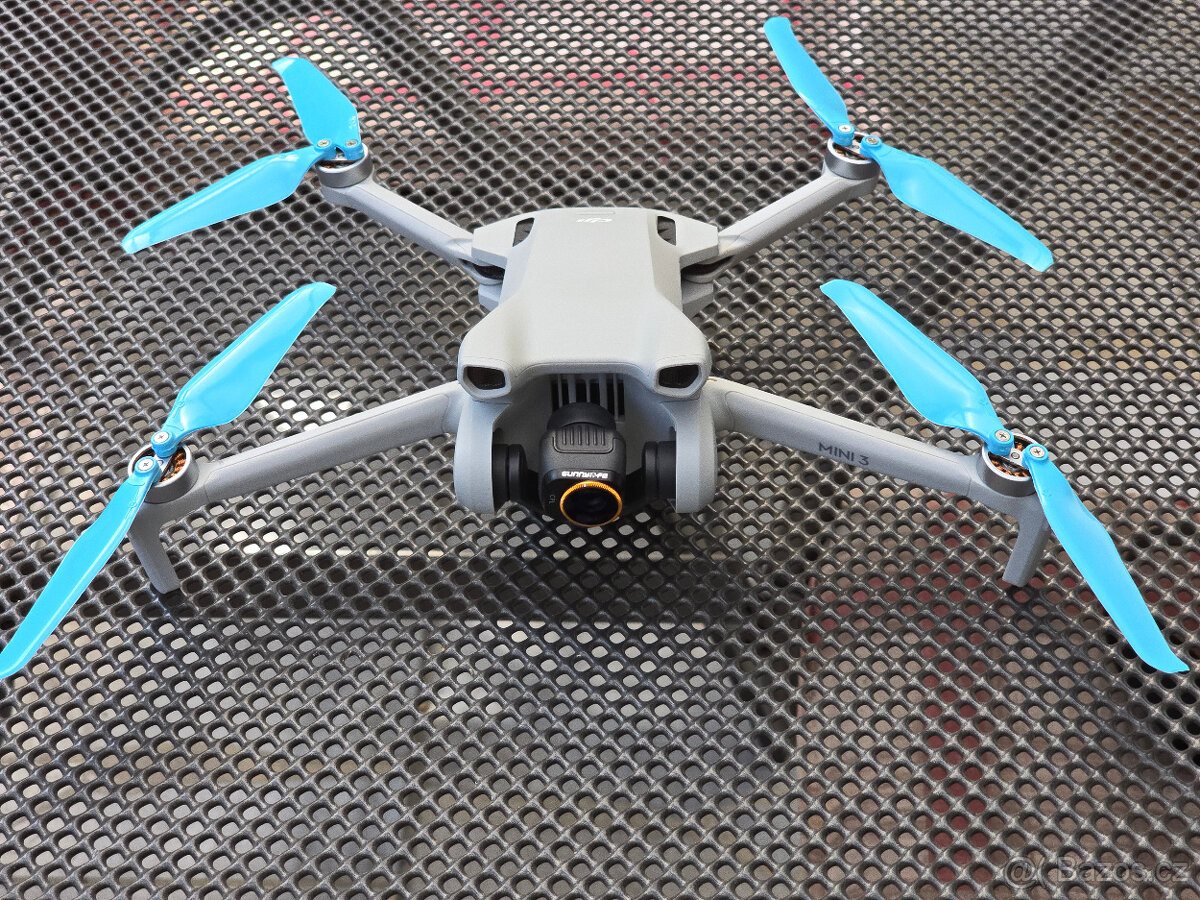 DJI Mini 3 Fly More Combo - 2
