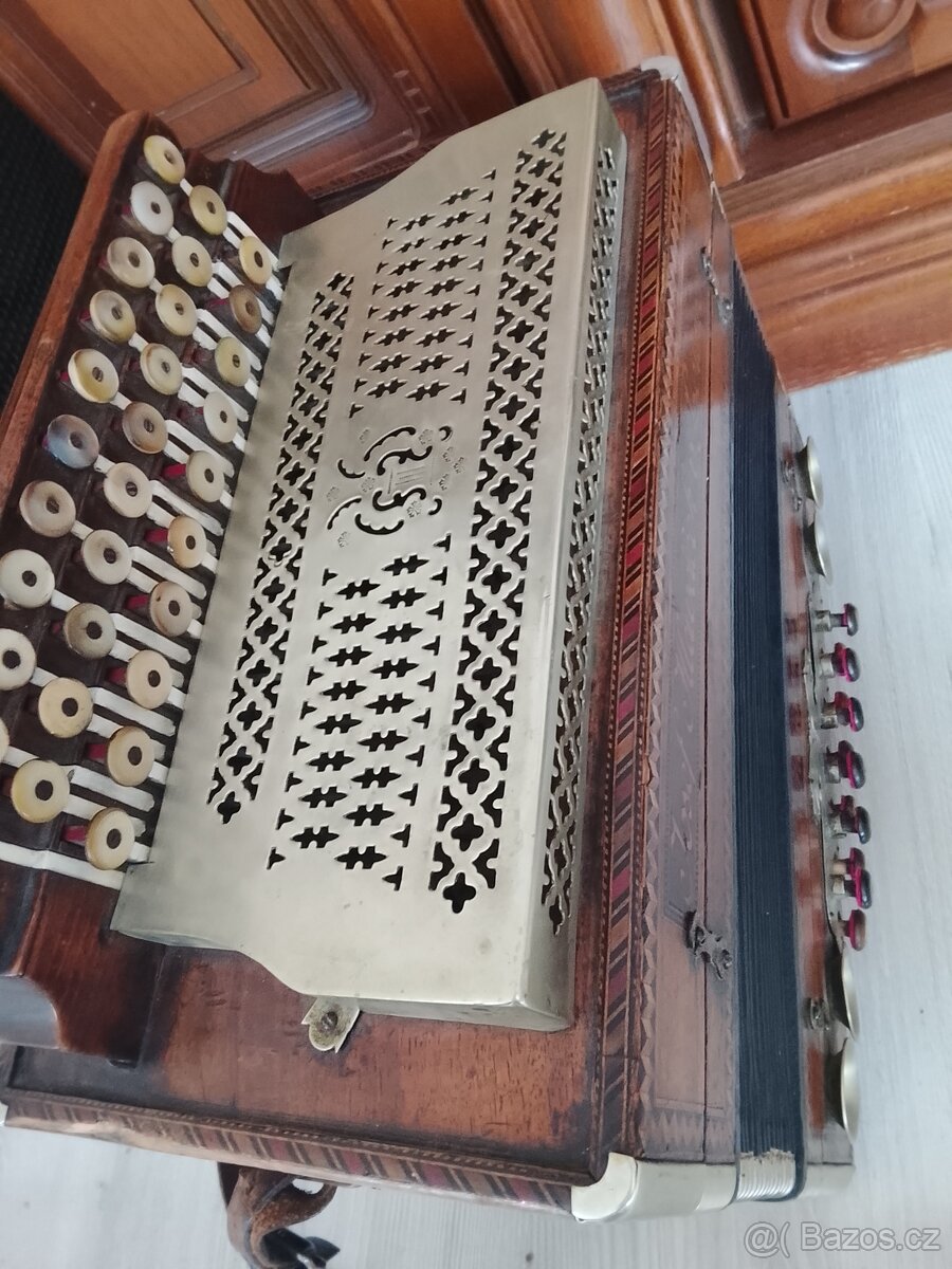 Heligonka Josef Hlaváček 2 hlas - 2